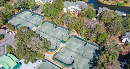 Bluewater Bay Lakeside Condo|Tennis, Pools, Golf, Marina (w/Fee)|Short ride to Destin|Close to Eglin