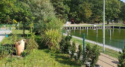 Kapitänsresidenz - House directly on the water - 2 bathrooms - WLAN - Kapitänsresidenz