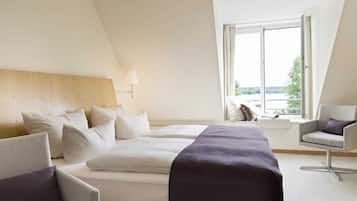 1 多间卧室、客房内保险箱、WiFi、床单