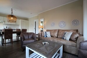 Unclassified image, 2 of 9, button