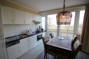 Køleskab, mikrobølgeovn, ovn, opvaskemaskine