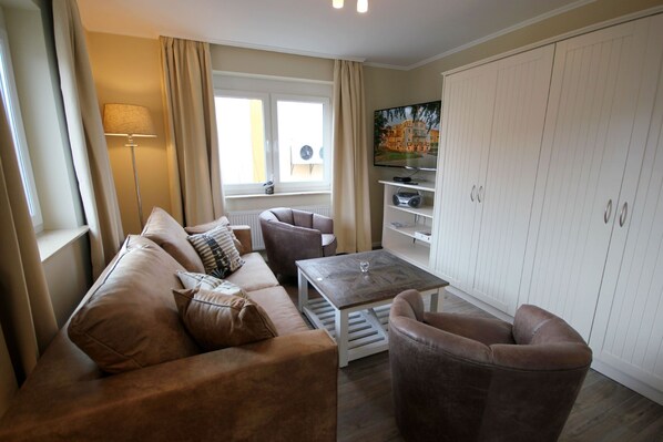 TV - Villa Seeluft, Seestern - Ferienwohnung 65rb8 Seestern, Villa Seeluft (Sellin)