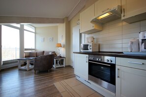 Køleskab, mikrobølgeovn, ovn, opvaskemaskine