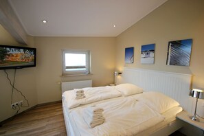 Unclassified image, 5 of 8, button