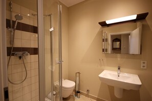 Unclassified image, 3 of 8, button