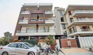 Parking - Treebo M2M Residency Sector 46 (Gurugram)