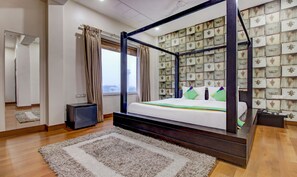 尊荣客房 | 办公桌、隔音、熨斗/熨板、免费 WiFi