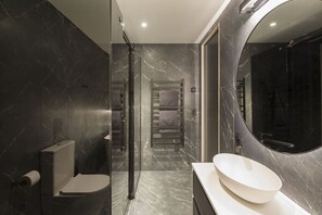 Bathtub, hair dryer