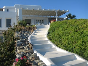 Front of property - Mar Y Sol (Mykonos)