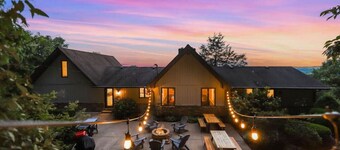 Cabin on the Hill - North Nashville Stunner!