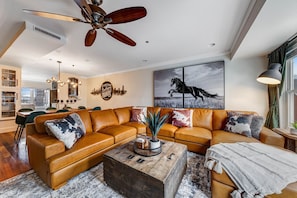 Smart TV - Walk to Broadway - Heart of downtown (Nashville)