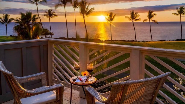 Property grounds - Holua Kai #26: Luxury Fairway Front Villa w/ Pool, Spa, Lanai, AC & Ocean Views (Kailua-Kona)