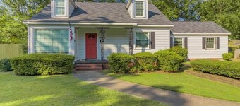 Pool! Near Fort Moore & Downtown - Our White House