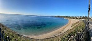 Unclassified image, 5 of 49, button