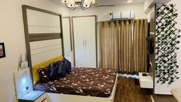 1 多间卧室、熨斗/熨衣板、WiFi、床单