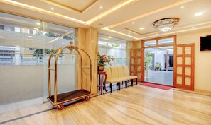 Lobby - Treebo The Sai Leela Suites (Bengaluru)