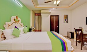 Deluxe Double Room | Desk, iron/ironing board, free WiFi, bed sheets - Treebo Raj Elegance Manyata Tech Park (Bengaluru)