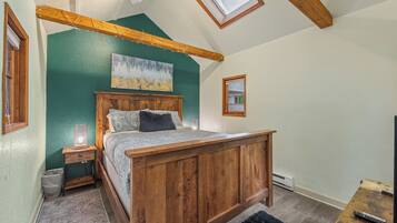 2 bedrooms, WiFi, bed sheets, wheelchair access