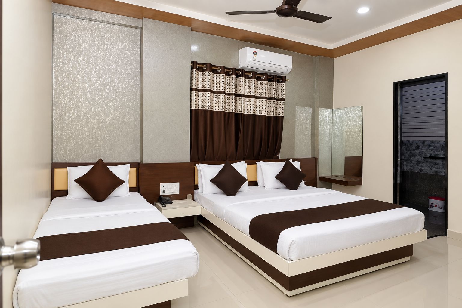 Habitación triple | Wifi gratis y ropa de cama 