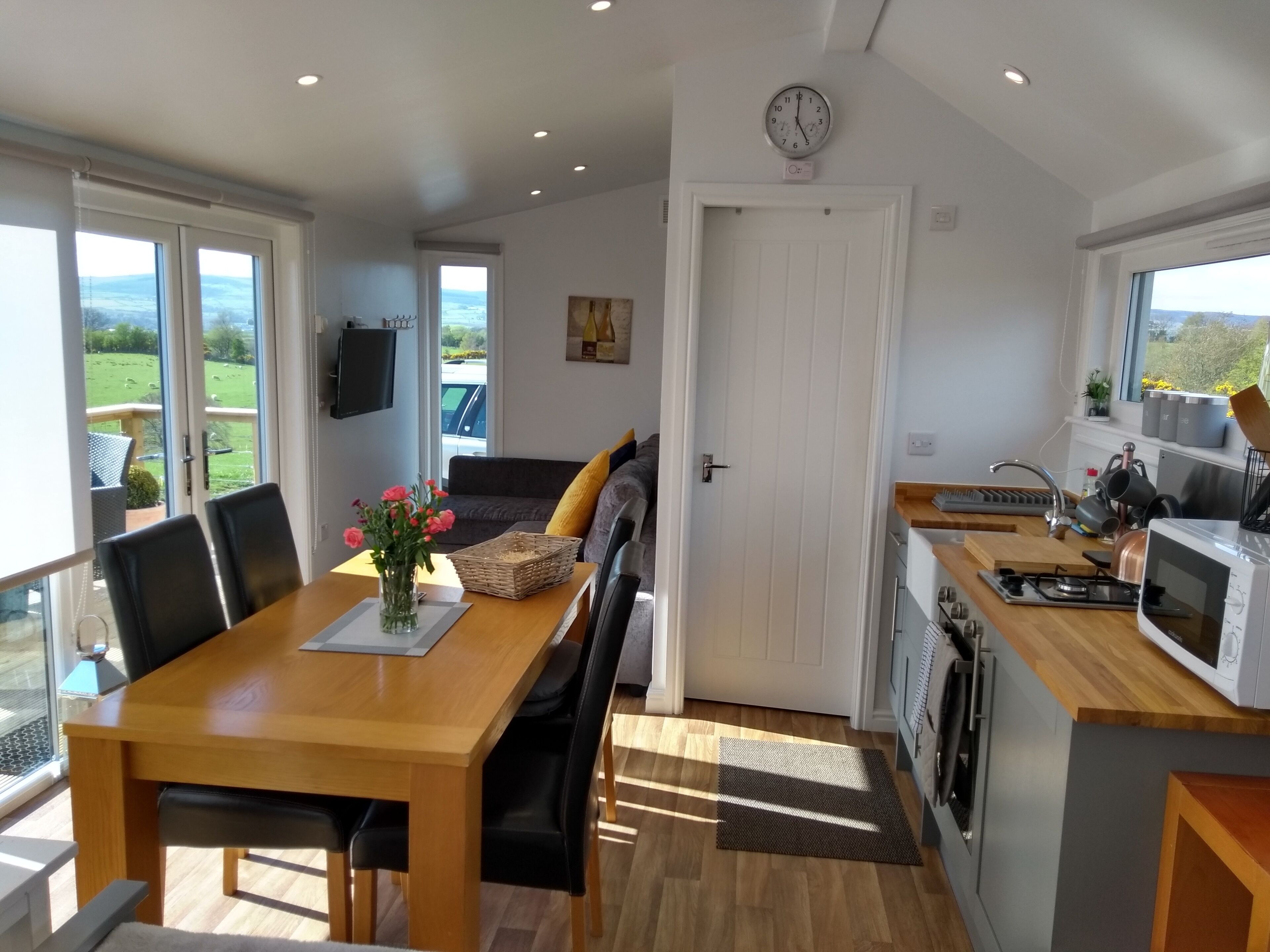 Cabin | Bếp riêng | Tủ lạnh, lò vi sóng, lò nướng, bếp nấu 