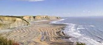 1-bed Cottage on Coastal Pathway in South Wales