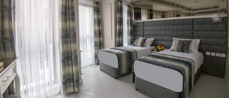 Ropa de cama de alta calidad y minibar