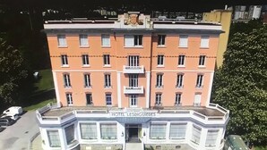 Unclassified image, 3 of 3, button - HOTEL LESDIGUIERES (Grenoble)