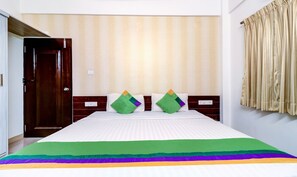 Standard Room | Desk, iron/ironing board, free WiFi, bed sheets