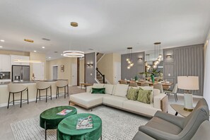 Casa (Multiple Bedrooms) | Servicio de la propiedad