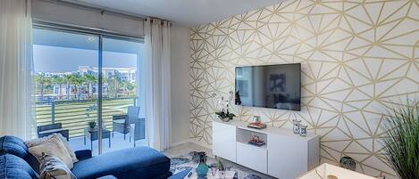 Apartment (2 Bedrooms) | Living area