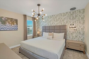 Casa (Multiple Bedrooms) | 8 habitaciones y espacio para trabajar con laptop 