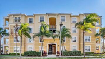 Apartment (3 Bedrooms) | Kemudahan hartanah