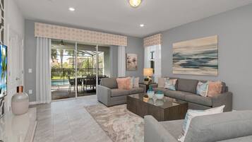 House (6 Bedrooms) | Living area