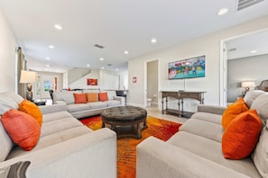 House (6 Bedrooms) | Property amenity