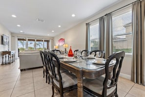 House (6 Bedrooms) | Property amenity