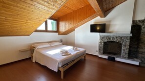 1 Schlafzimmer, Schreibtisch, Internetzugang
