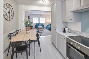 Apartment | Dining room