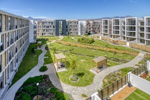 إطلالة على الحديقة