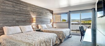 Convenient Location | Elk Horn Lodge 203