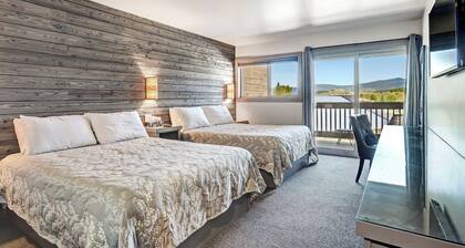 Convenient Location | Elk Horn Lodge 301