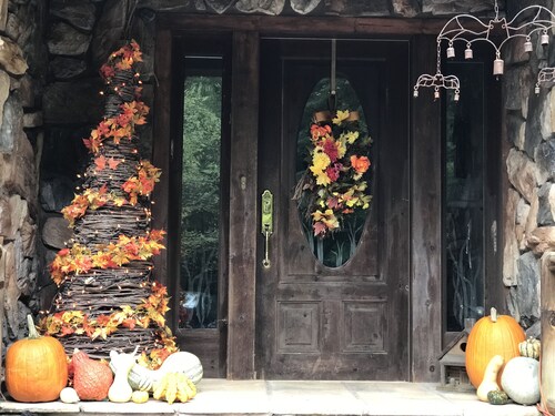 Sweet Retreat: Lodge and Event Venue