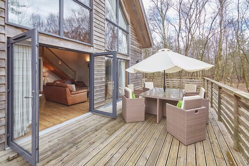 Host & Stay | Shunner Howe Lodge