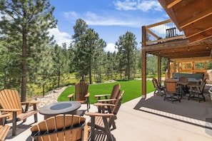 Outdoor dining - Stunning 3700+ Sq. Ft Lodge w/ Firepit, Hot Tub, Large Garage - Paved! (Lead)