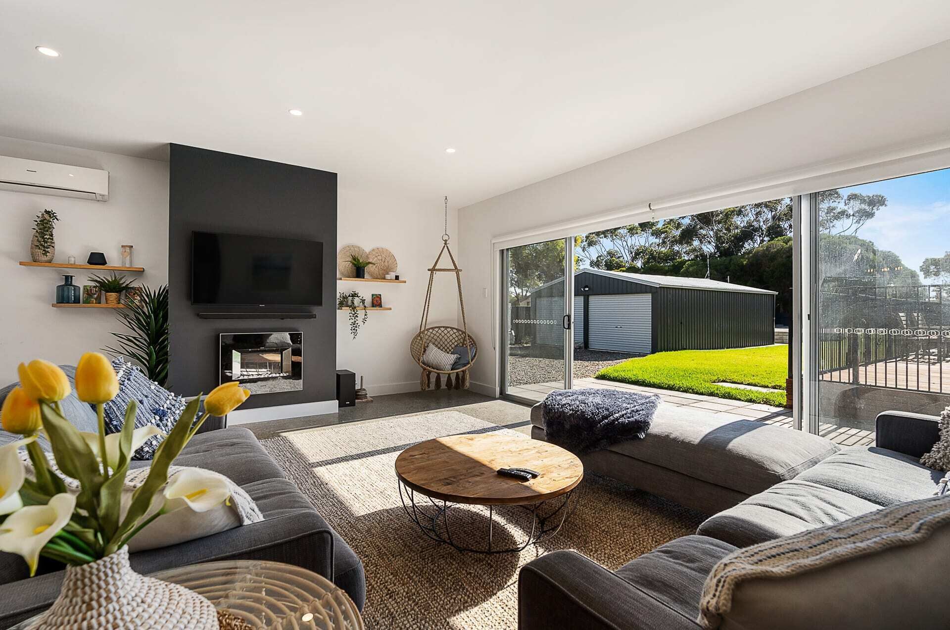 Entertainers Delight-16 Graham-PetsNegotiableWi-Fi