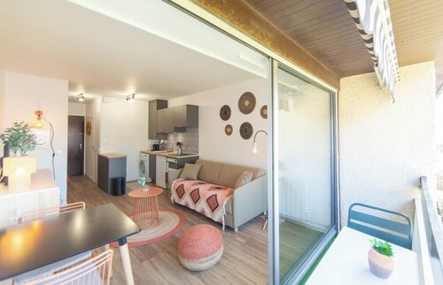 Studio Du Port 30 vue bassin et port ostréicole