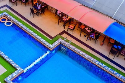 Dallas Grand Beach Hotel & Resort