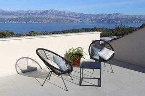 Terrace/patio - Holiday house in olive grove (Supetar)