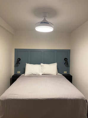 2 bedrooms, iron/ironing board, travel cot, free WiFi