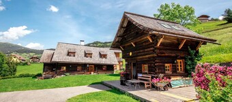 Historic country home with Sauna, free Wifi and parking