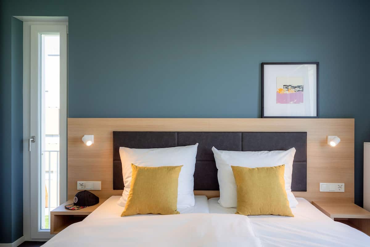 Deluxe Room | 1 bedroom, in-room safe, free WiFi, bed sheets